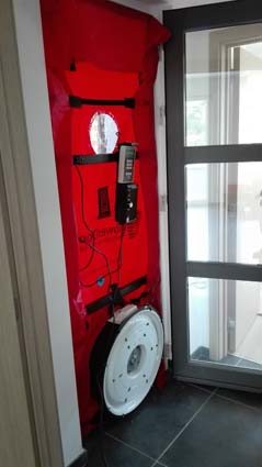 blower door test